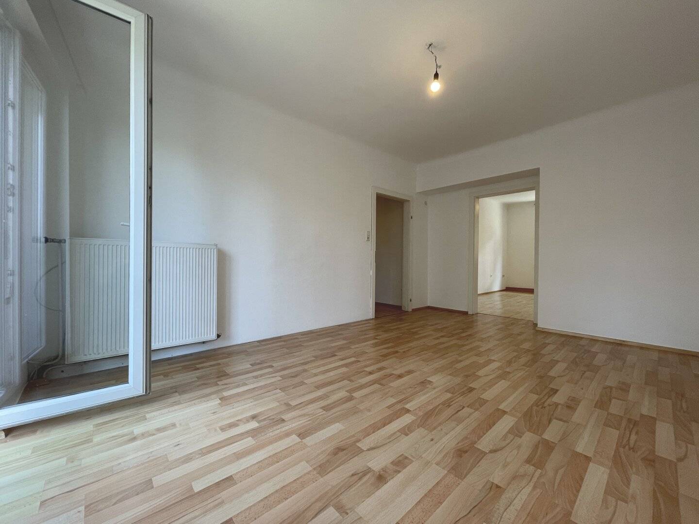 Helle 3 - Zimmer - Wohnung mit Balkon und idyllischem Gartenblick
