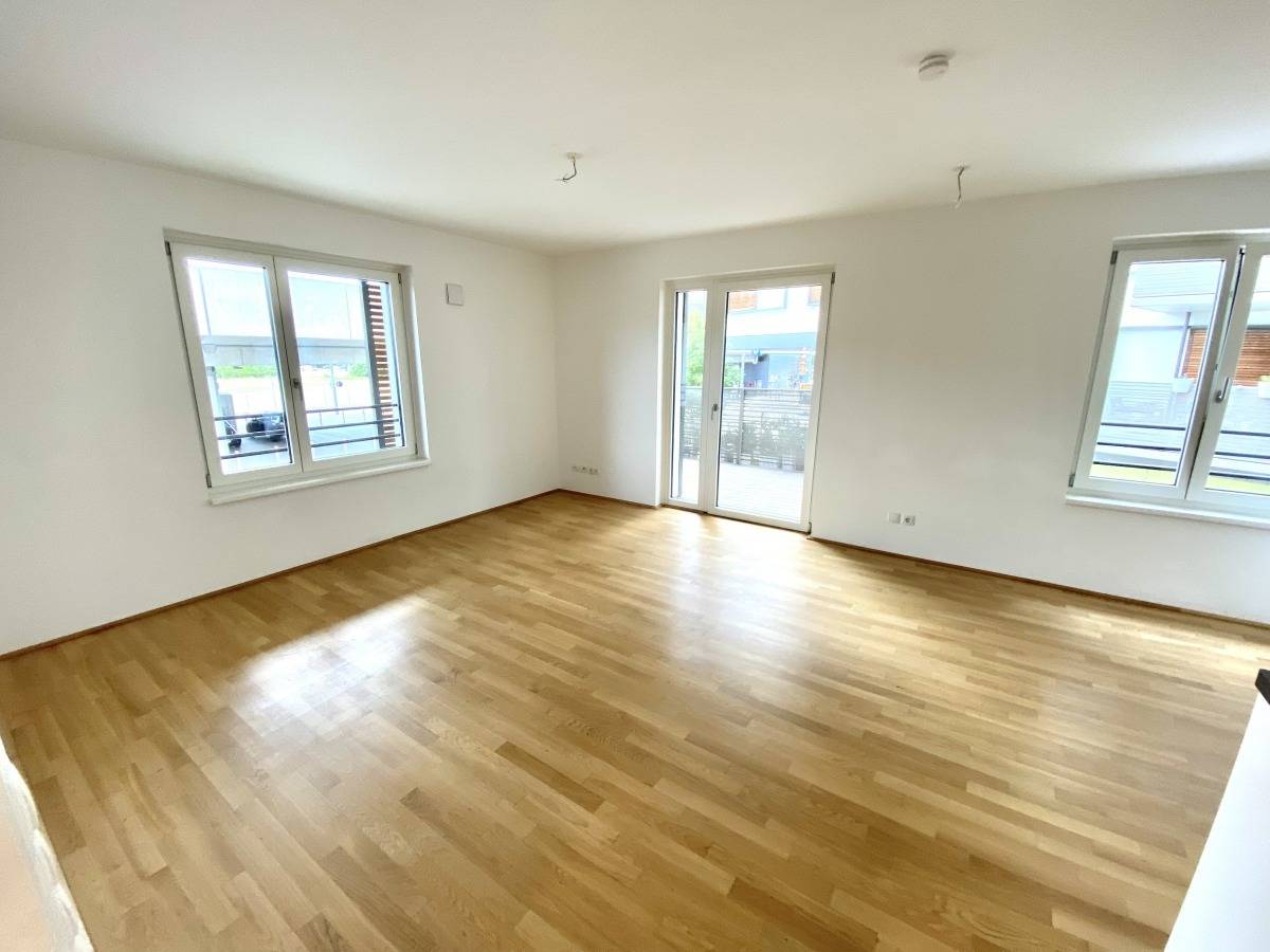 Bright apartment near U2 Aspernstraße with balcony