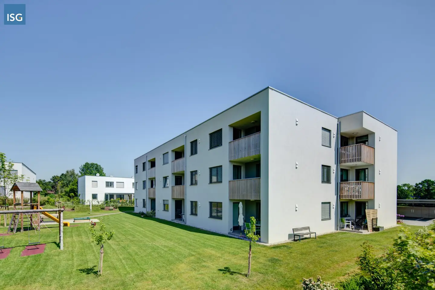 Object 2137: Top 13 I 2-room I Carport