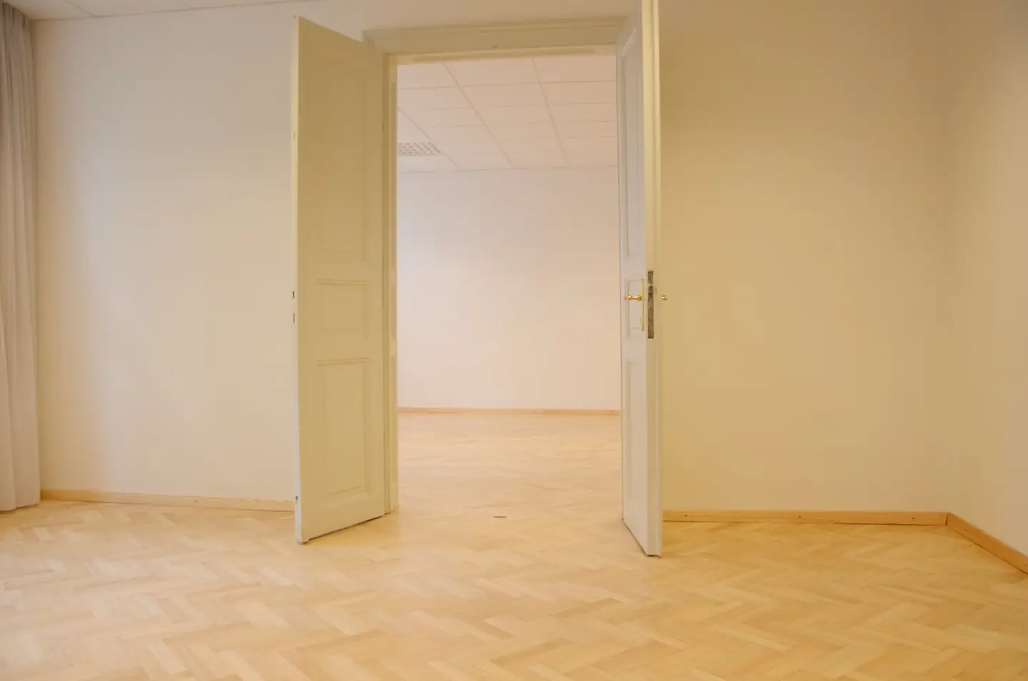 Representative office in very good location in the city centre