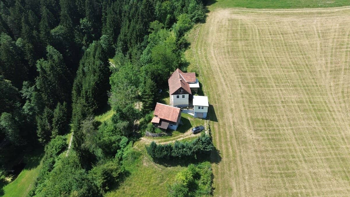 Small farm in a quiet location with beautiful view only a short distance from the district capital Voitsberg