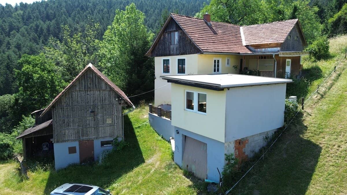 Small farm in a quiet location with beautiful view only a short distance from the district capital Voitsberg
