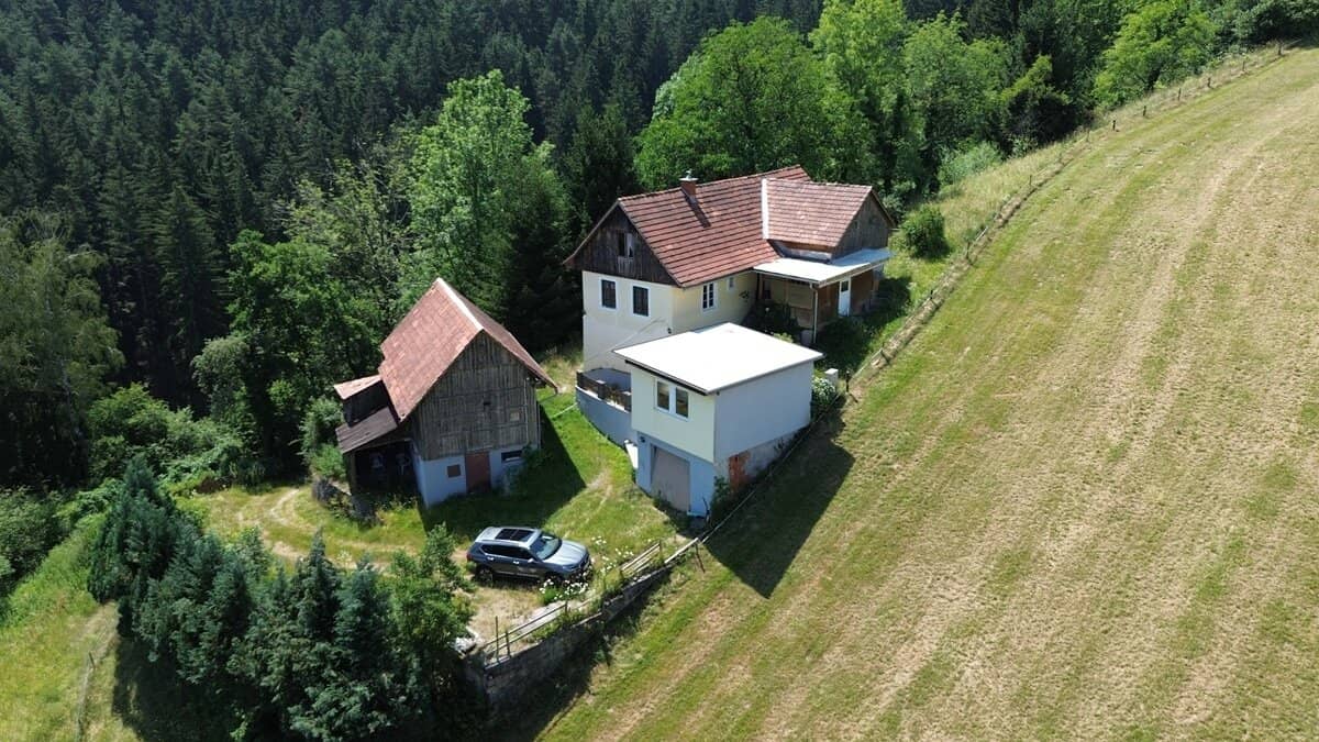 Small farm in a quiet location with beautiful view only a short distance from the district capital Voitsberg