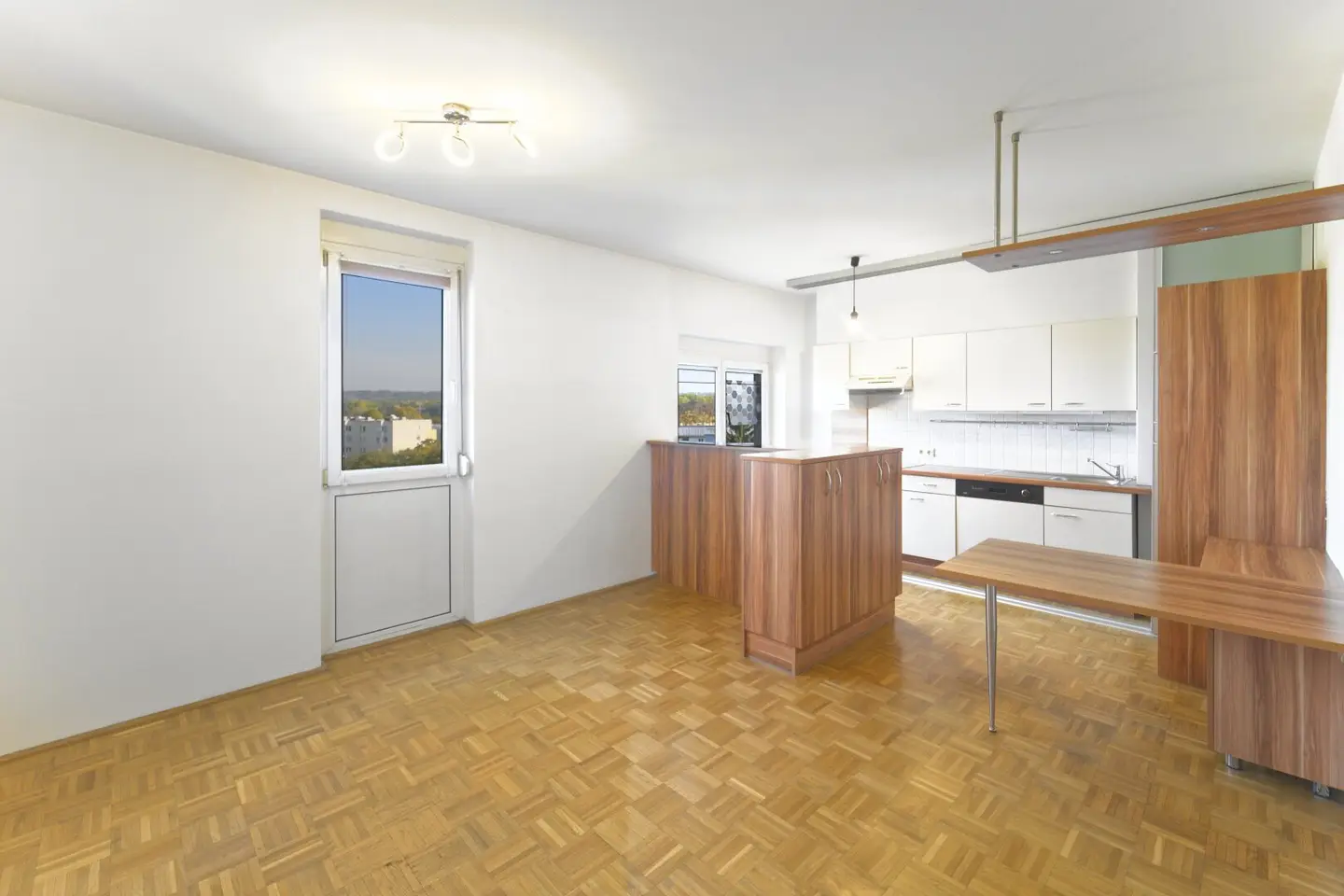 Moderne 1-Zimmer-Wohnung mit Tiefgaragenabstellplatz