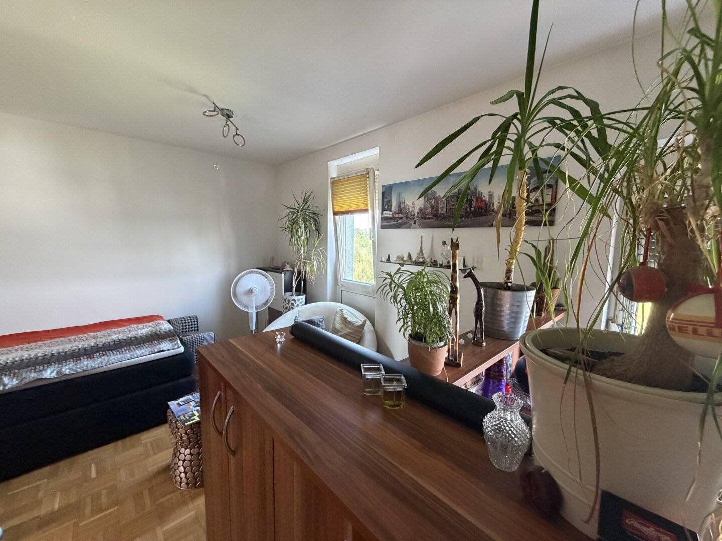 Moderne 1-Zimmer-Wohnung mit Tiefgaragenabstellplatz