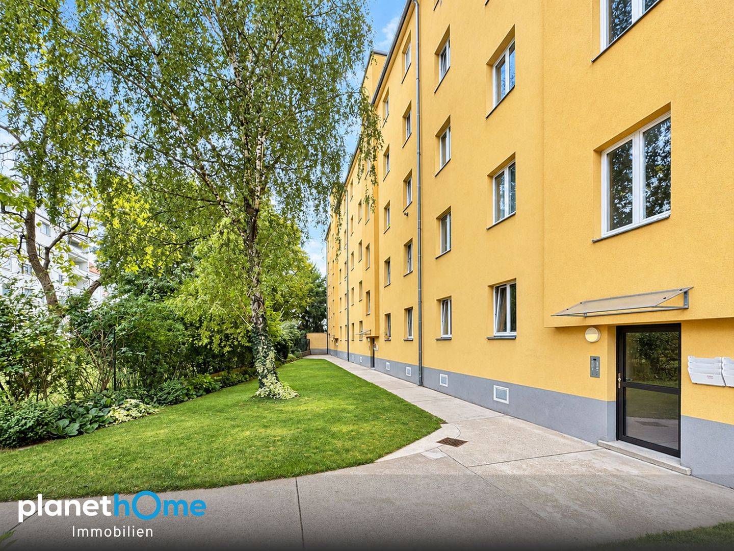 Apartment near Alte Donau with south facing loggia