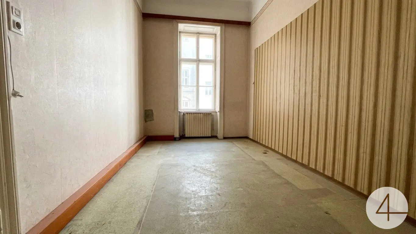 180m zur U4 - sanierungsbedürftige 3-Zimmer-Altbauwohnung in ruhiger Innenhoflage