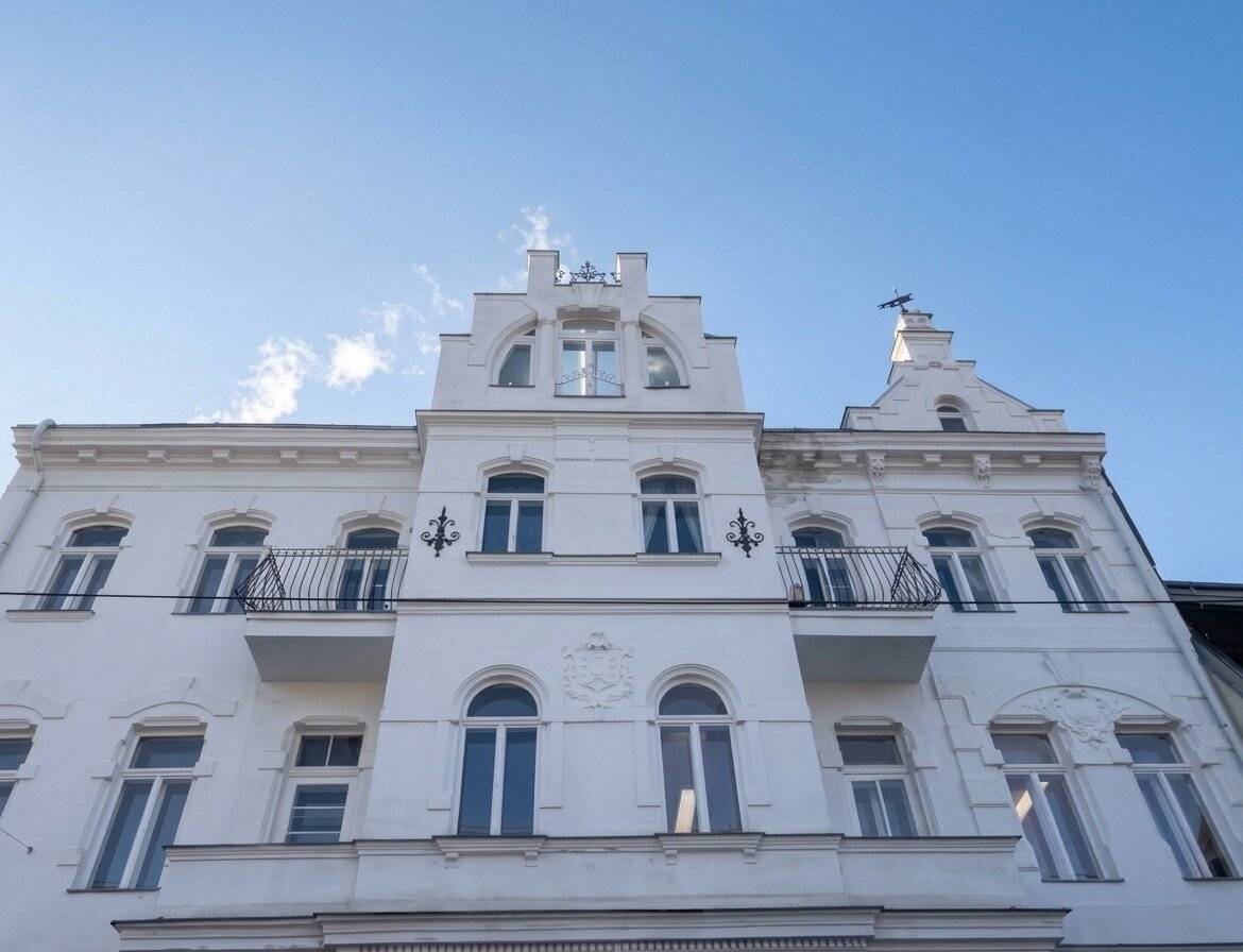 NUR 8000 EUR PRO M2!!! WOHNEN MIT GESCHICHTE – IN EINEM HAUS, IN DEM EINST ALBERT EINSTEIN LEBTE – EIN ORT, DER CHARAKTER, STIL UND ZEITLOSE ELEGANZ VEREINT!!!