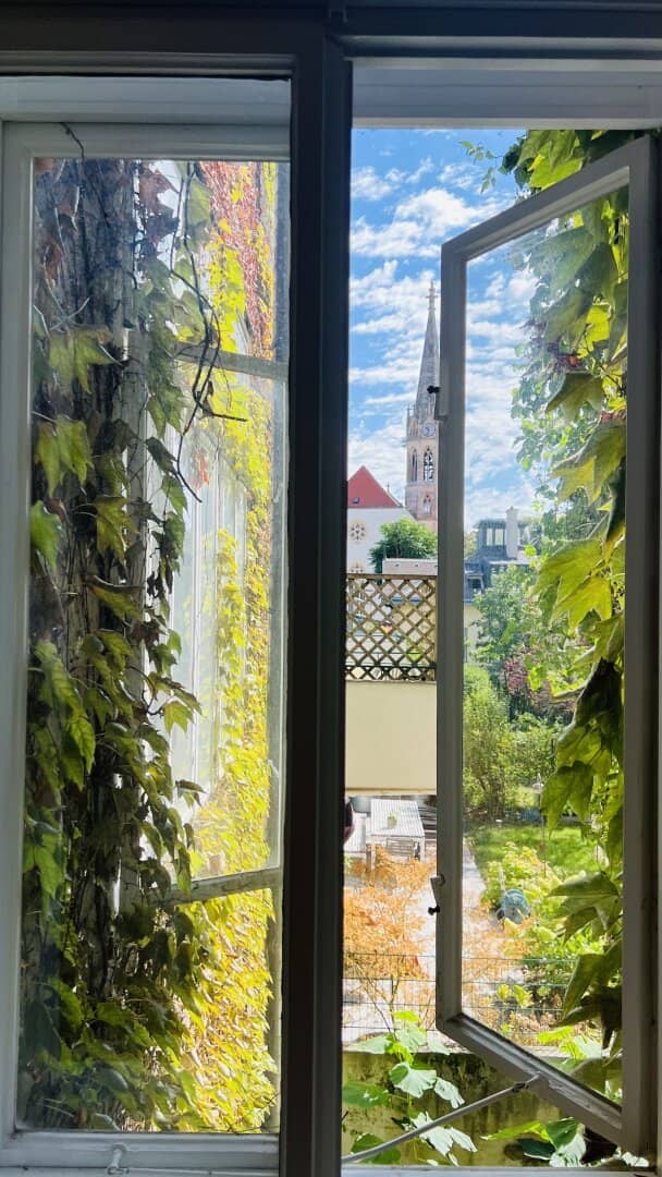 NUR 8000 EUR PRO M2!!! WOHNEN MIT GESCHICHTE – IN EINEM HAUS, IN DEM EINST ALBERT EINSTEIN LEBTE – EIN ORT, DER CHARAKTER, STIL UND ZEITLOSE ELEGANZ VEREINT!!!