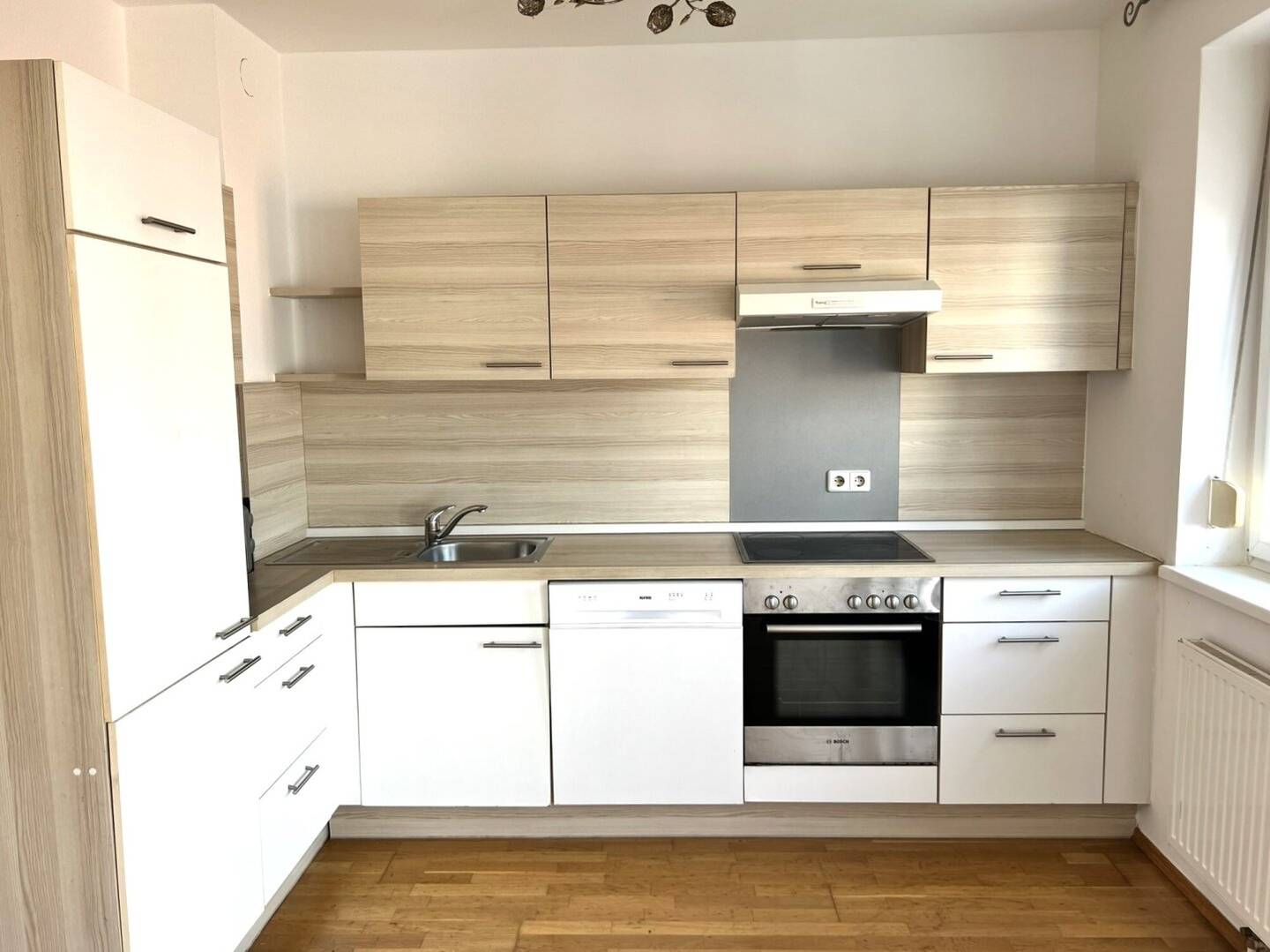 Schöne, helle 3-Zimmerwohnung mit Balkon im Zentrum von Brunn am Gebirge