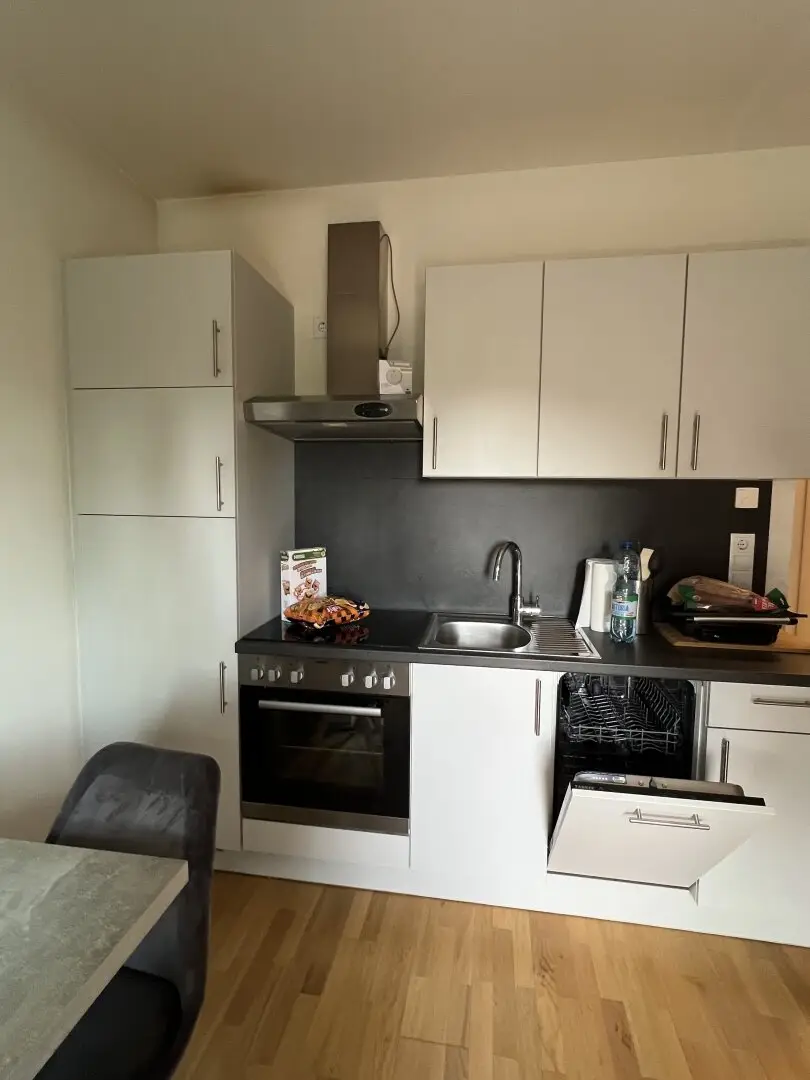Neuwertige 2-Zi Wohnung mit Balkon in Graz, 42m², Fußbodenheizung, Aufzug, €185.000