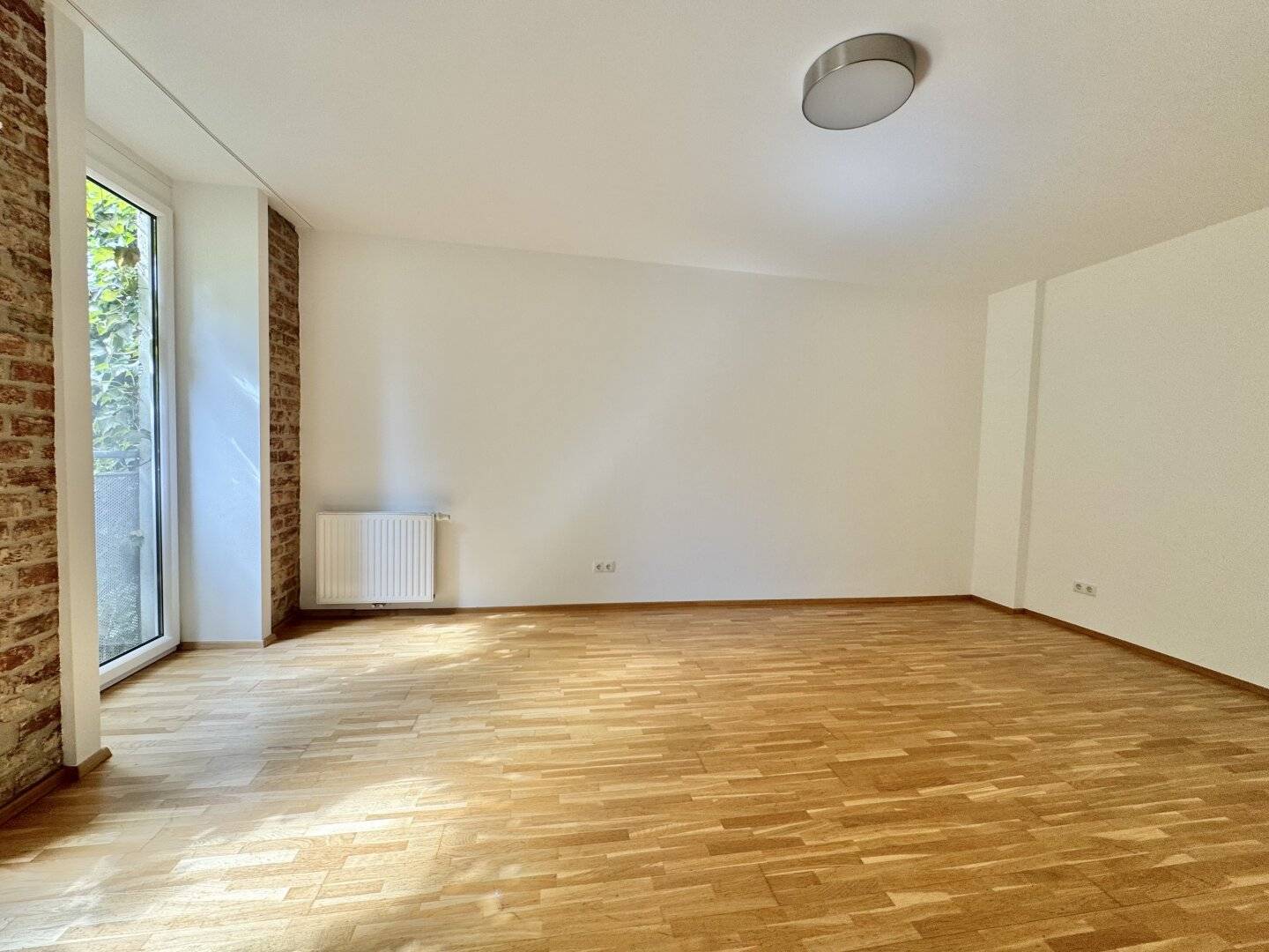 PROVISIONSFREI - RUHIGE 2 ZIMMER NAHE BRUNNENMARKT + U6
