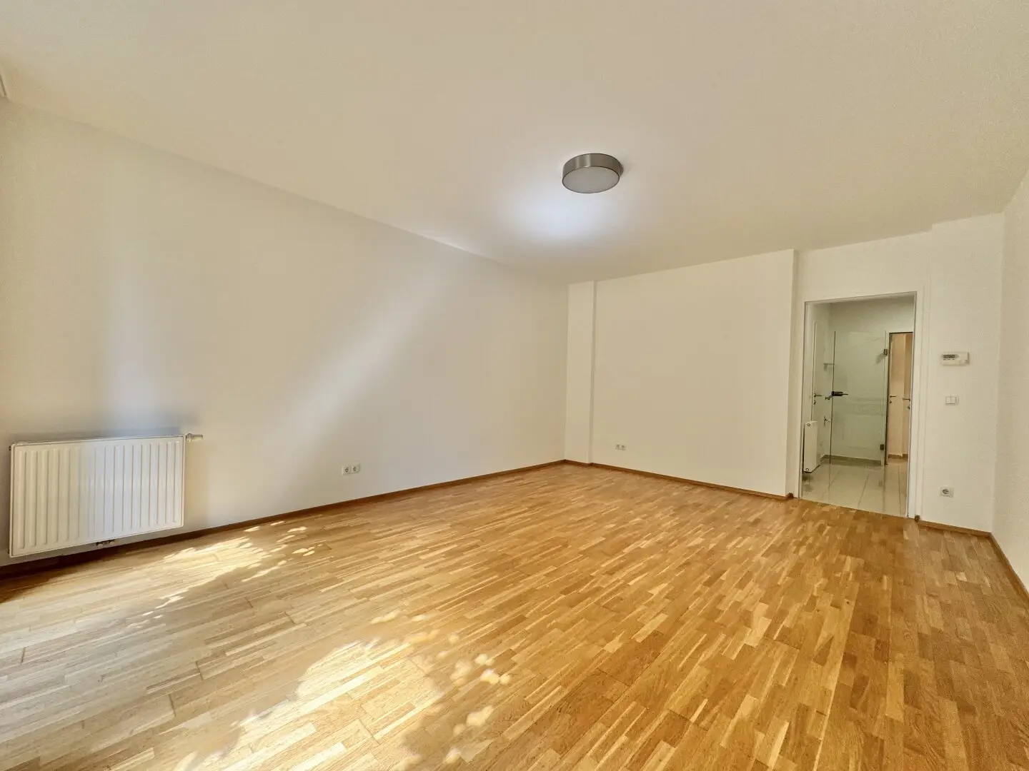 PROVISIONSFREI - RUHIGE 2 ZIMMER NAHE BRUNNENMARKT + U6