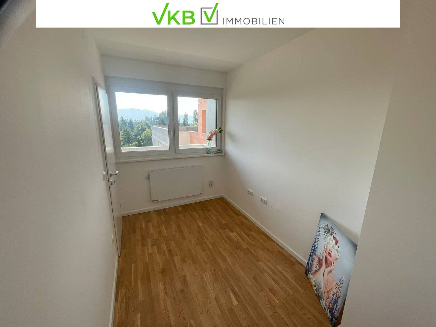 Modern 2-room apartment with loggia, elevator and nice view in prime Urfahr location