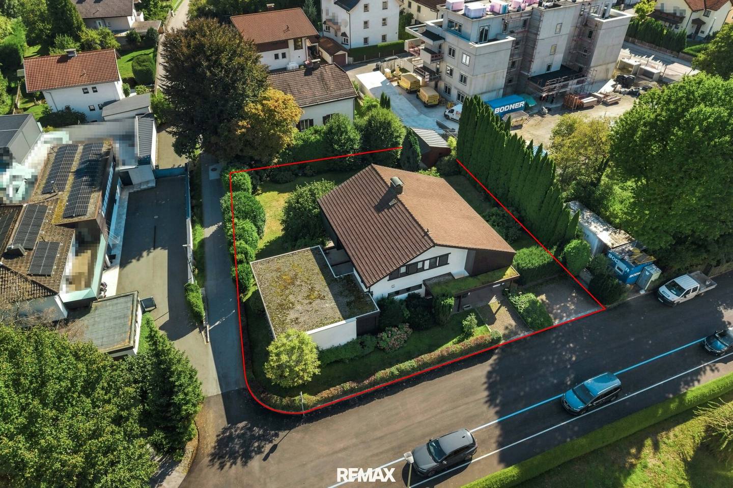 Absolute rarity large plot with existing building and fortress view