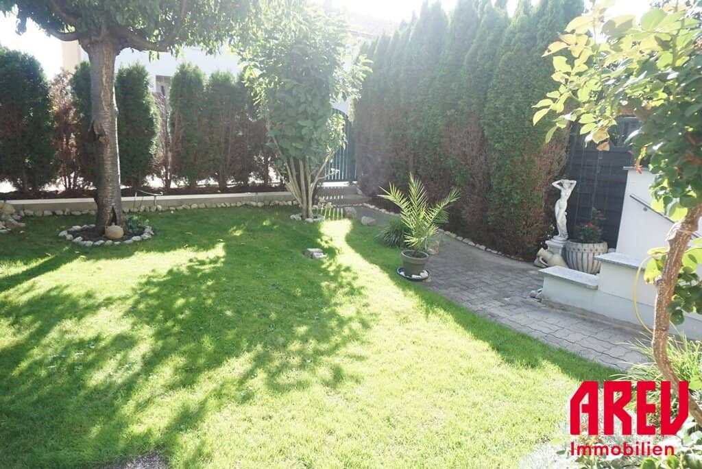 perfectly planned terraced house in a family residential area
