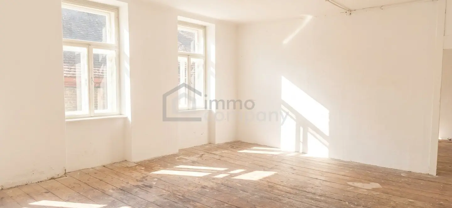 Bright Atelier/Office/Leisure Loft 116m² with Parking Space & Green View in 1150 Vienna