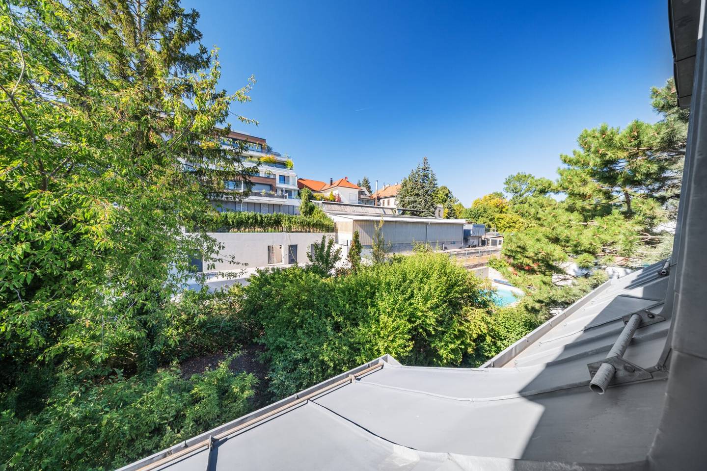 Hell &amp; ruhig, großzügige 3-Zimmer-Wohnung mit 107 m² und Terrasse, Nähe Lainzer Tiergarten