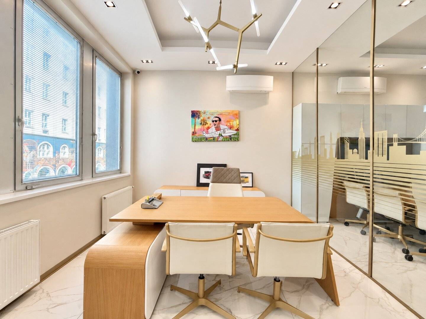 WUNDERSCHÖNES Büro mit Balkon zur Untermiete direkt an der Kärntnerstraße