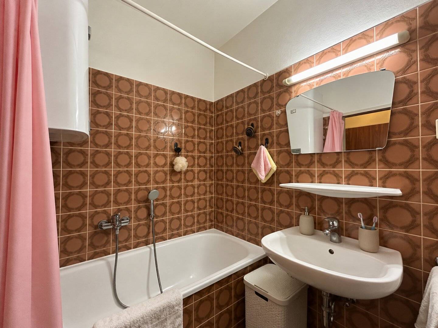 Zentrale 1-Zimmer-Wohnung mit Stellplatz in Bahnhofsnähe