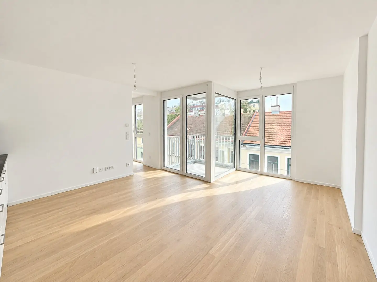 Small area, strong returns: New build investment with up to 4.75% yield &amp; short-term rental option