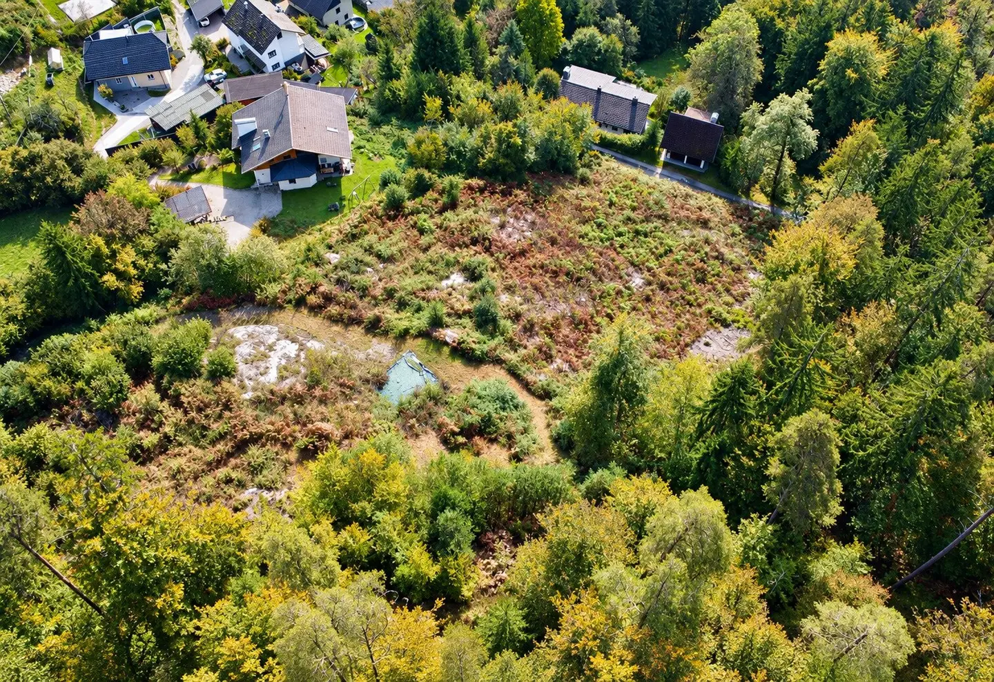 Sonniges Baugrundstück mit unverbaubarem Wörtherseeblick in Techelsberg – ca. 1.993 m²