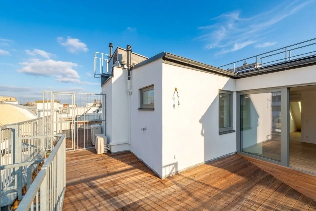 ++NEW++ Great 3-room attic apartment, great location, good layout! with air conditioning