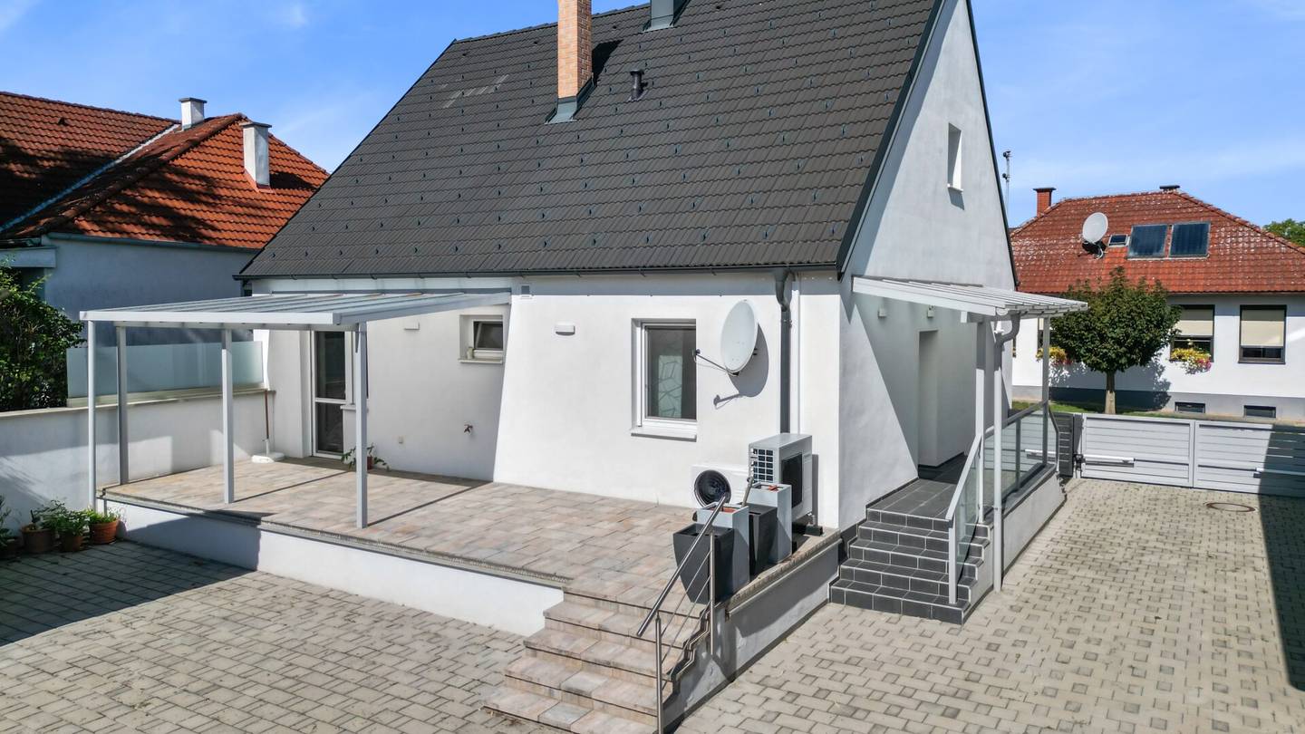 Generalsaniert. Luftwärmepumpe. Klima. – Modernes Wohnen mit großem Garten &amp; Nebengebäude