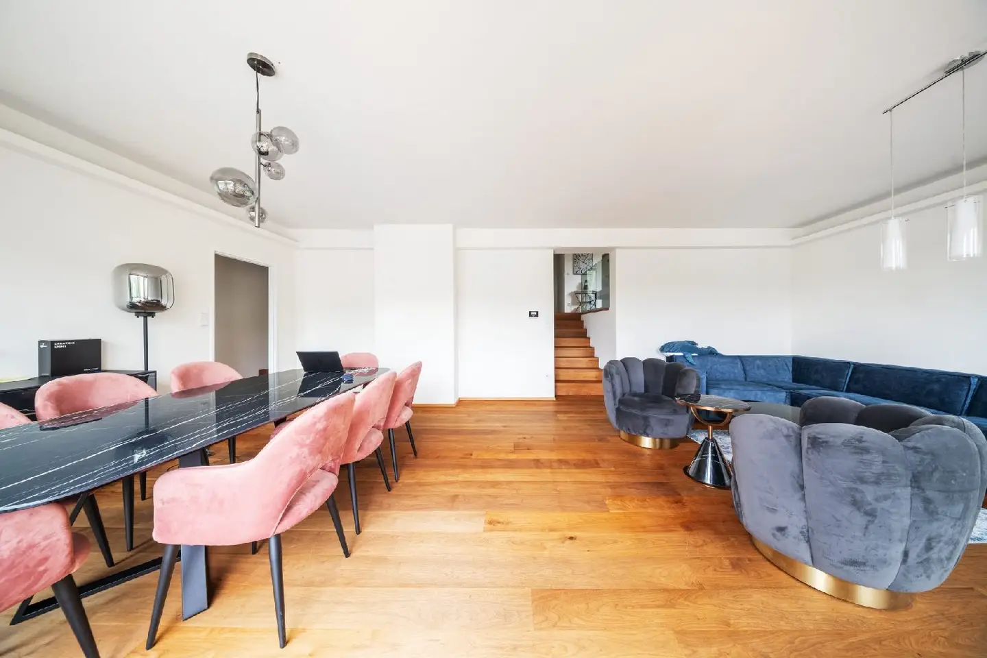 Attic apartment with vineyard view and garage