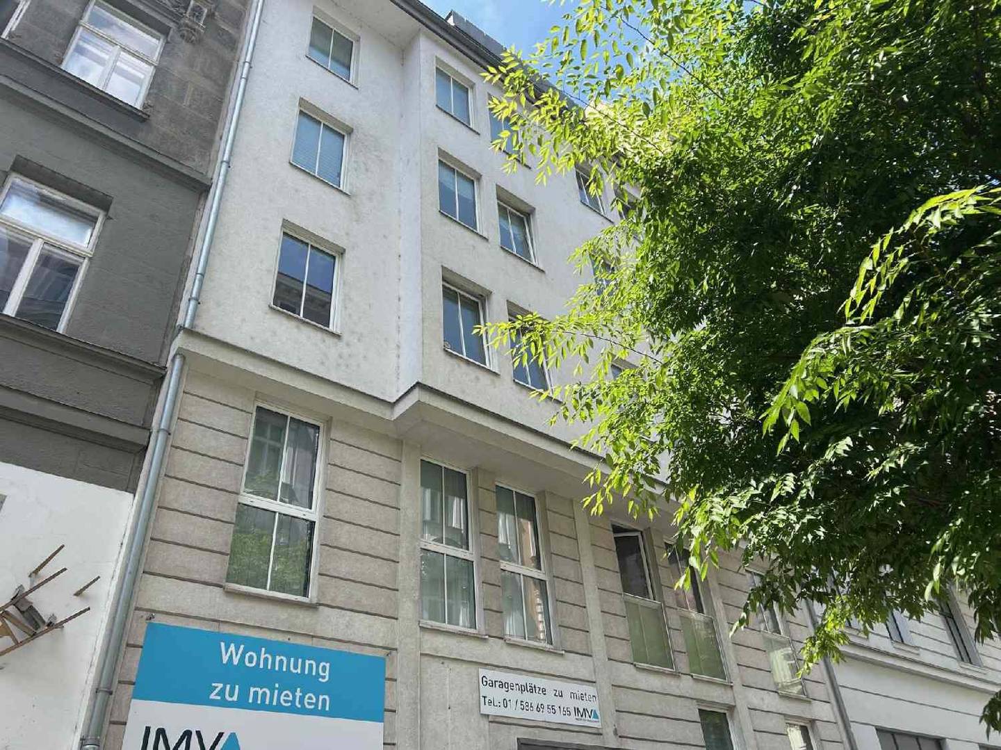 Erdgeschosswohnung with sunny garden and terrace