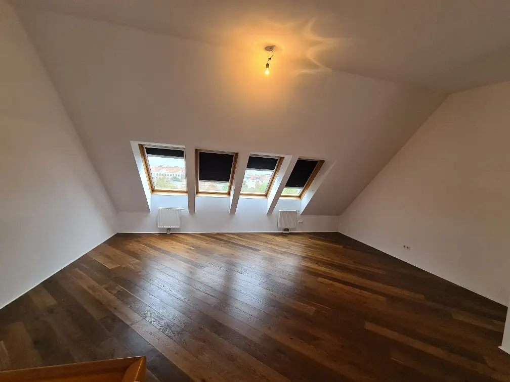 Wohnung mit großer Terrasse und Aufzug nahe Herderpark