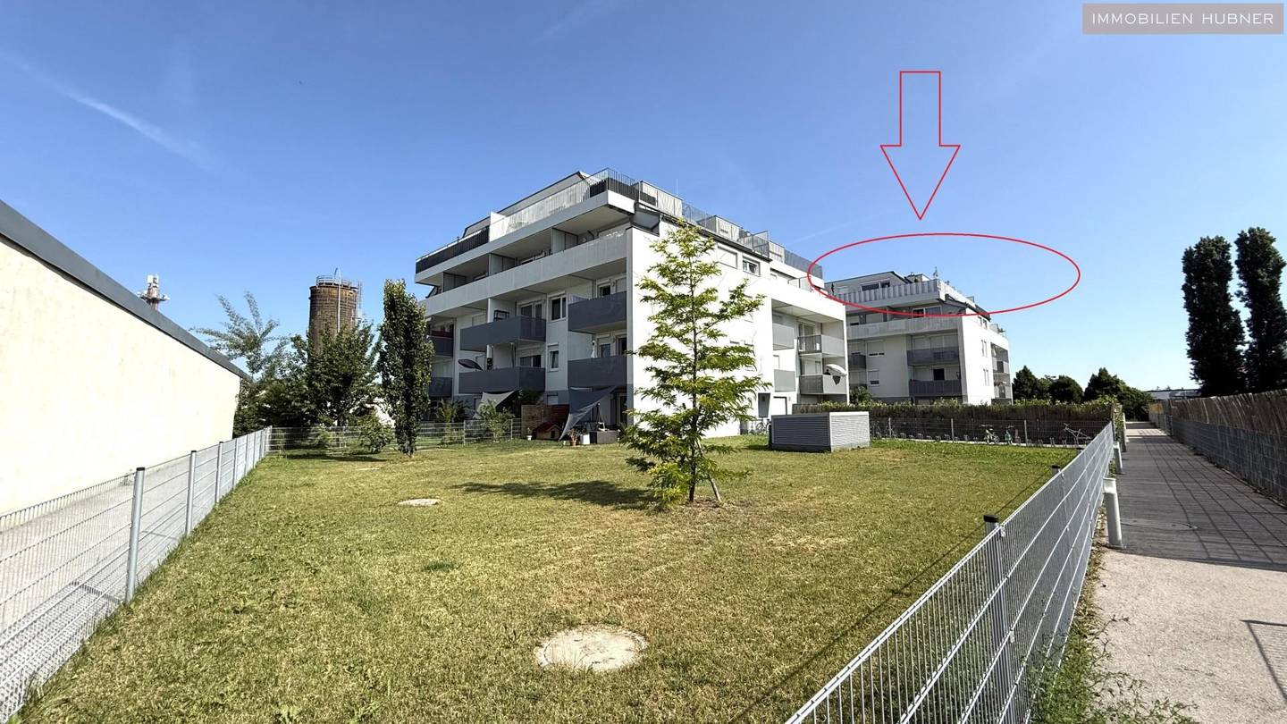 Dachgeschosswohnung mit großer Terrasse nahe Akademiepark