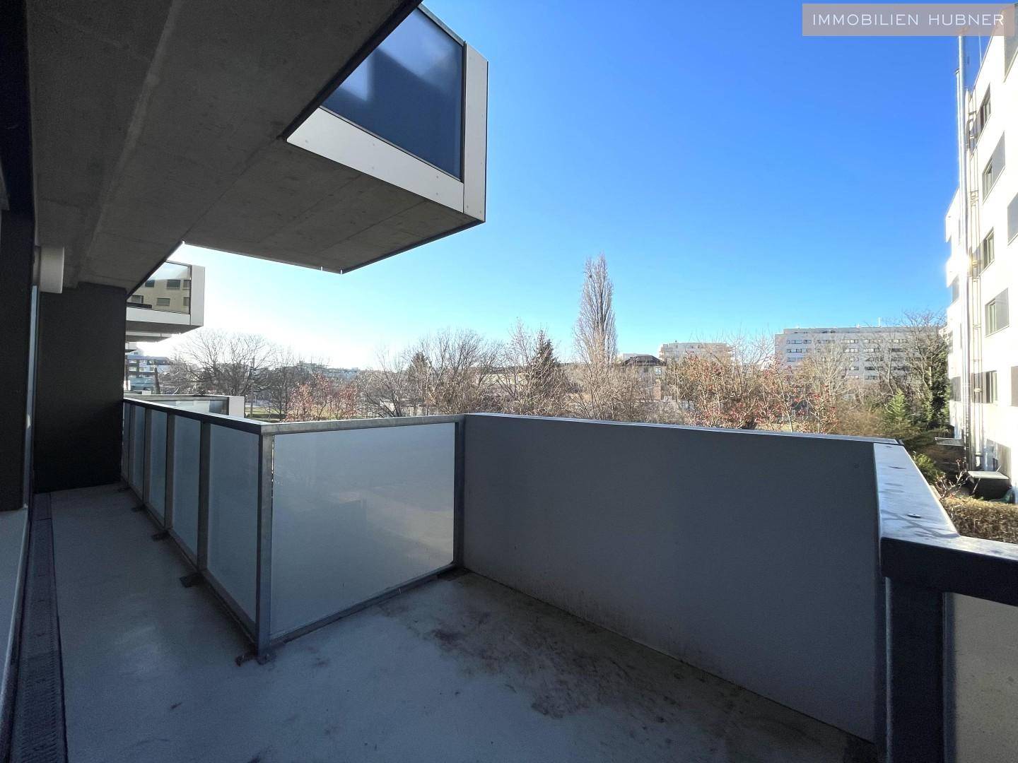 Bright Wohnung near U3 Gasometer with southwest balcony