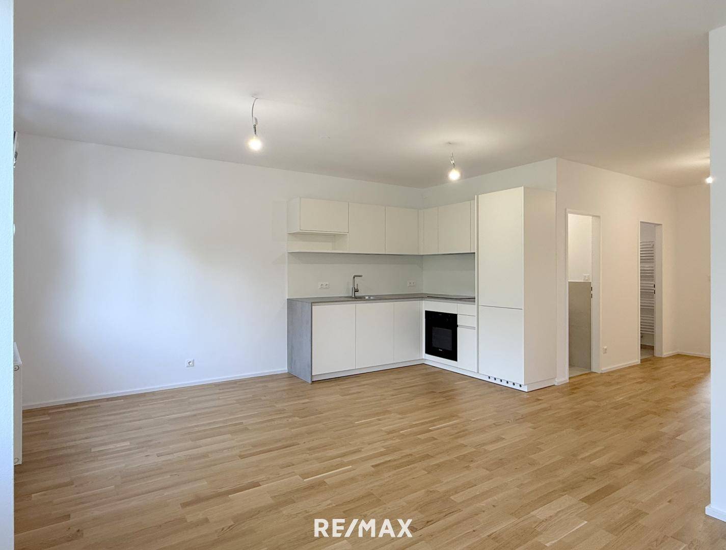 Helle Wohnung im Zentrum mit Aufzug und Abstellraum