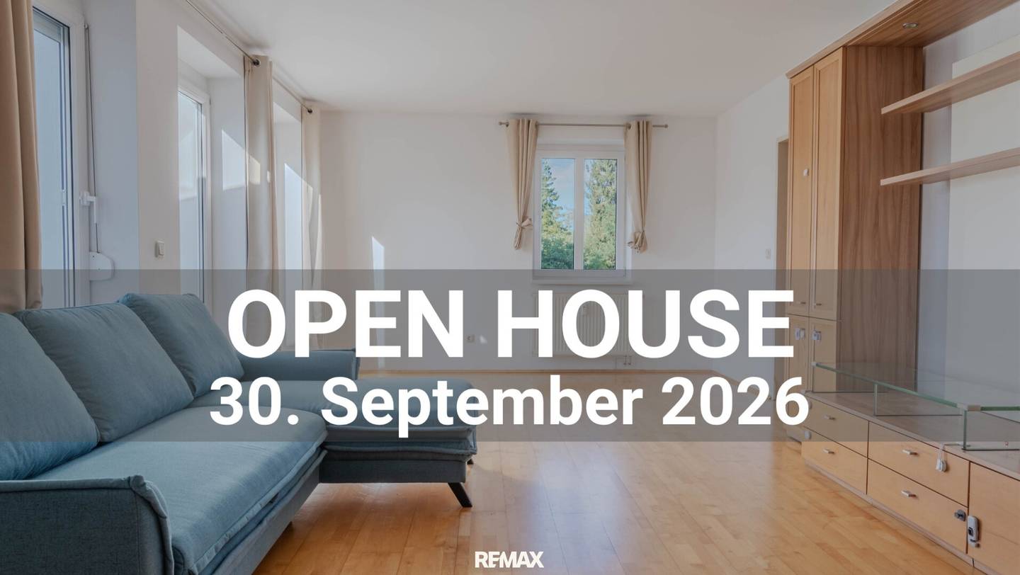 Well-maintained condominium with large roof terrace and garage parking space