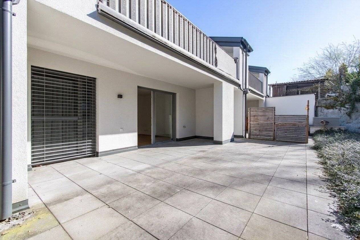 Attention investors Modern, fixed-term rented 2-room apartment for sale in Thalheim bei Wels