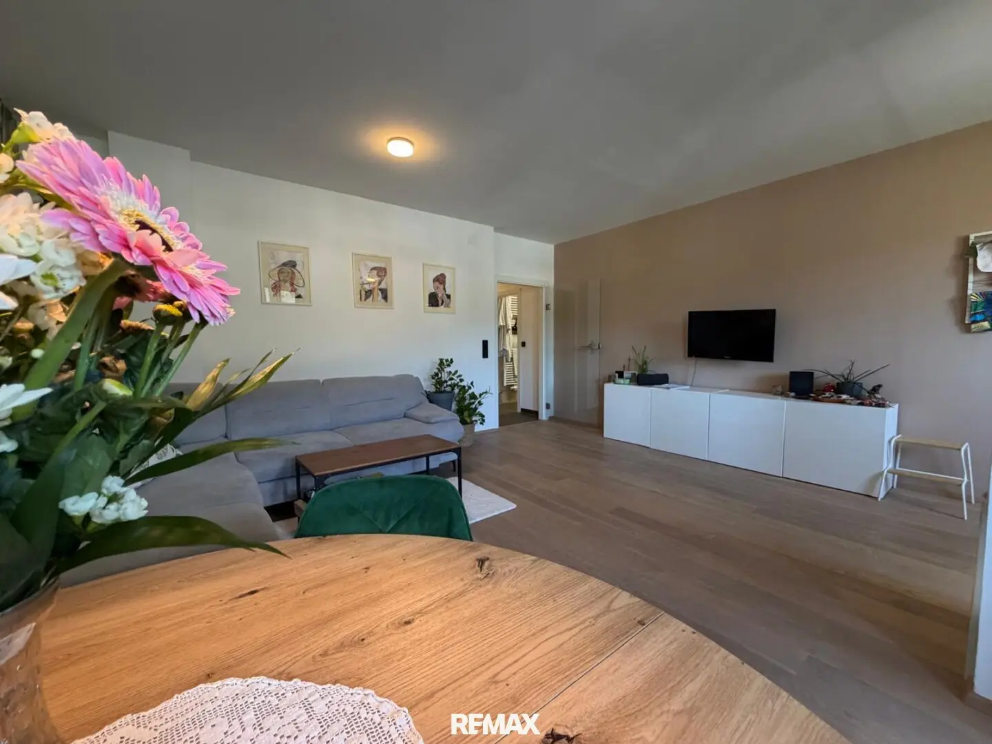 Moderne 2-Zi-Wohnung mit Ausblick, Loggia & TG-Stellplatz in Graz