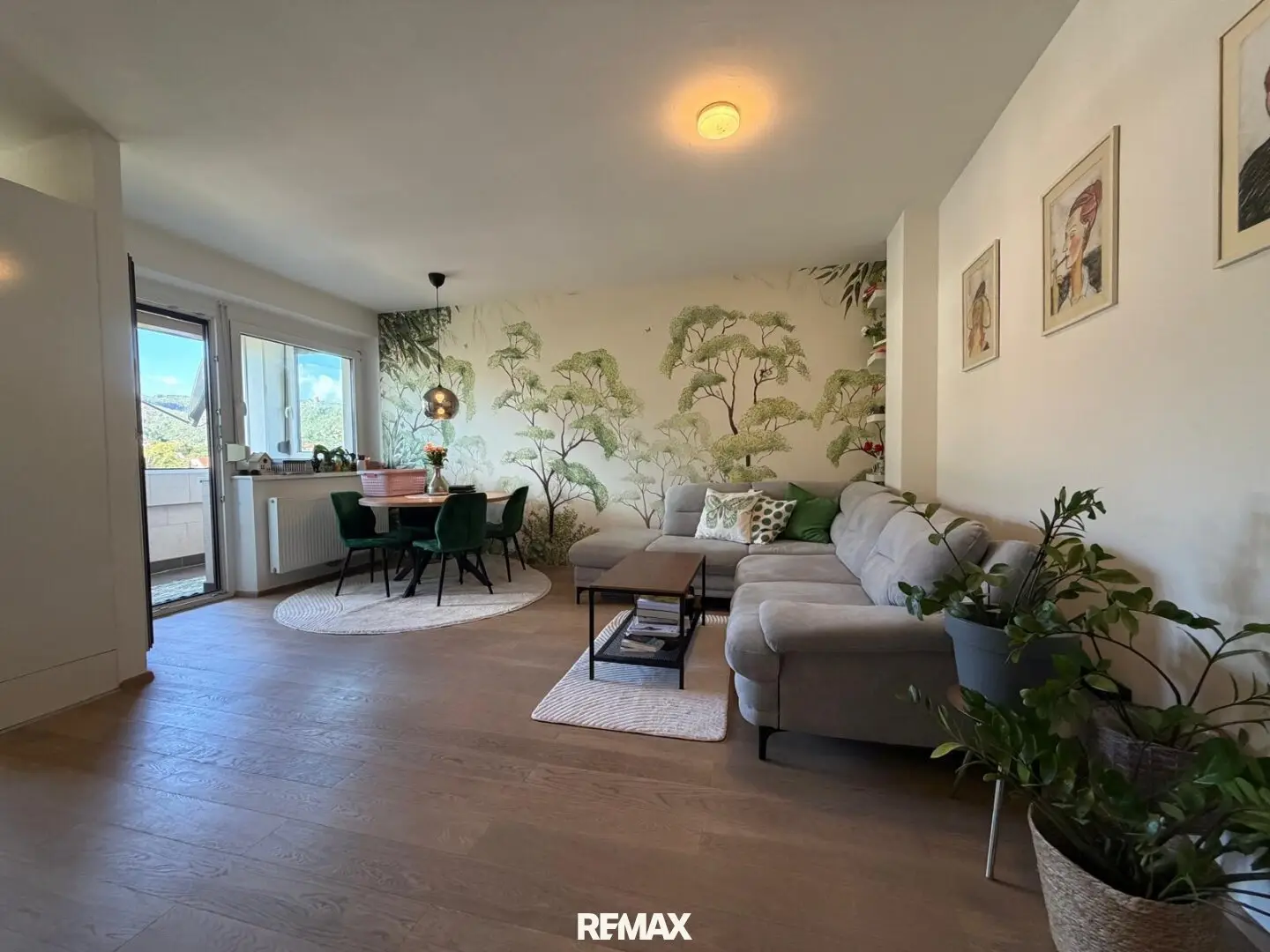 Moderne 2-Zi-Wohnung mit Ausblick, Loggia & TG-Stellplatz in Graz