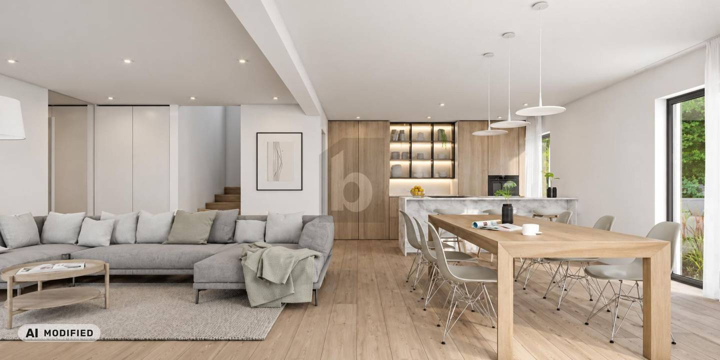 Newly available family apartment with large garden and parking