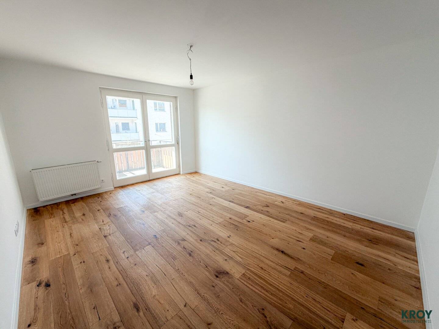 4-room apartment with south balcony &amp; new kitchen – ideal for family or flatshare
