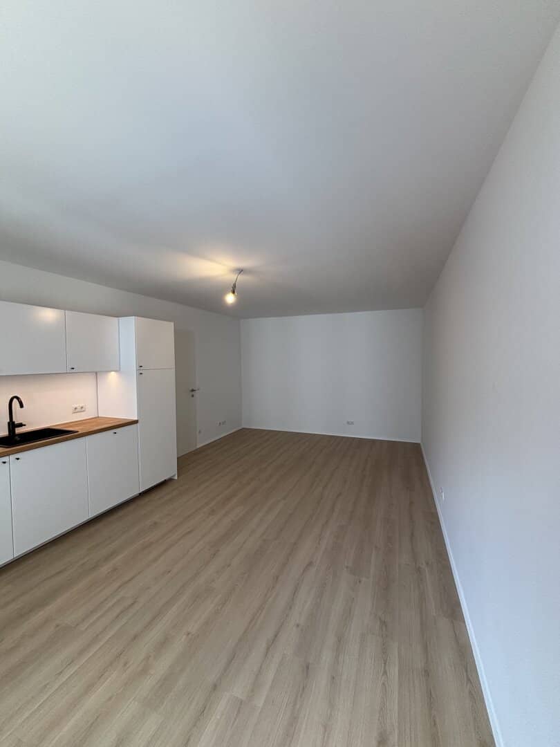 Rented investment apartment with approx. 4.5% yield – commission-free from the owner