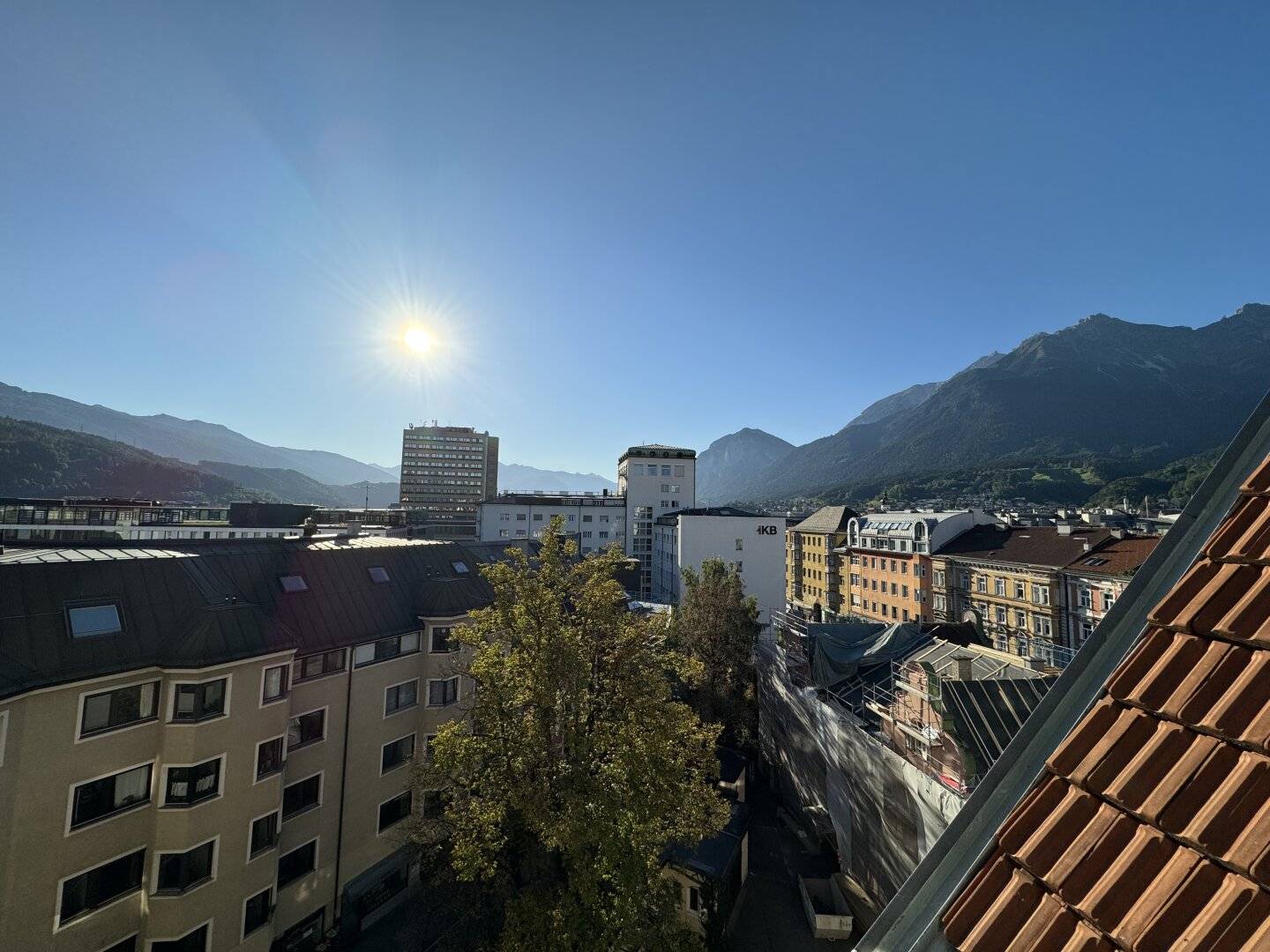 IBK-Wilten: Spacious Attic Maisonette in sought after location | Stylish living above the roofs of Innsbruck