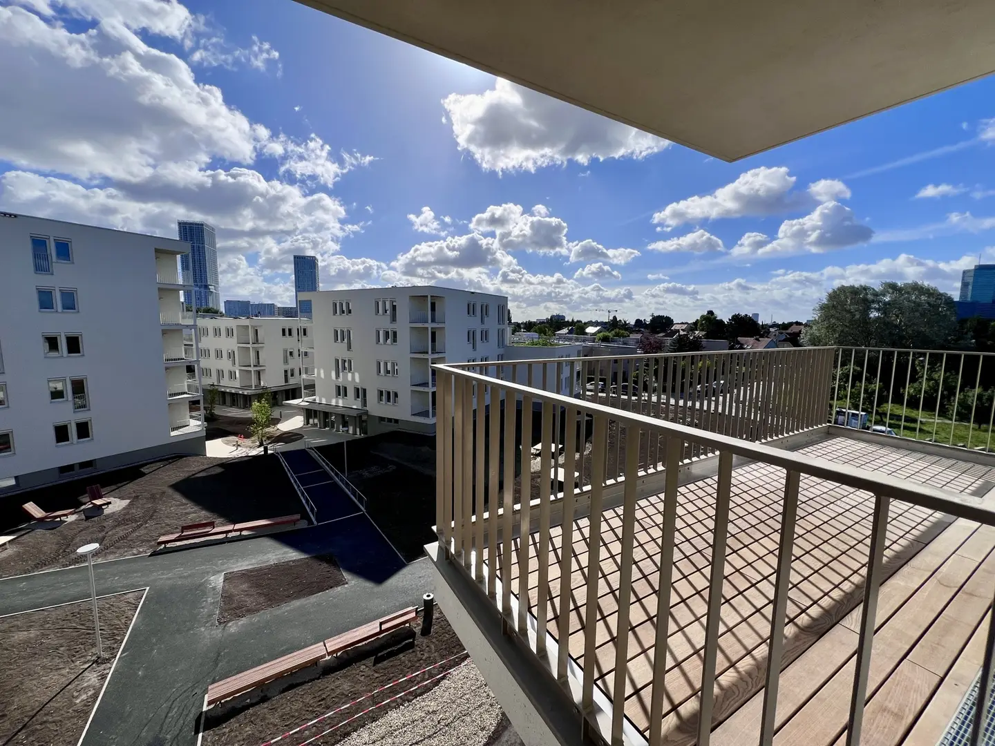 Bright first occupancy apartment with balcony near Obere Alte Donau