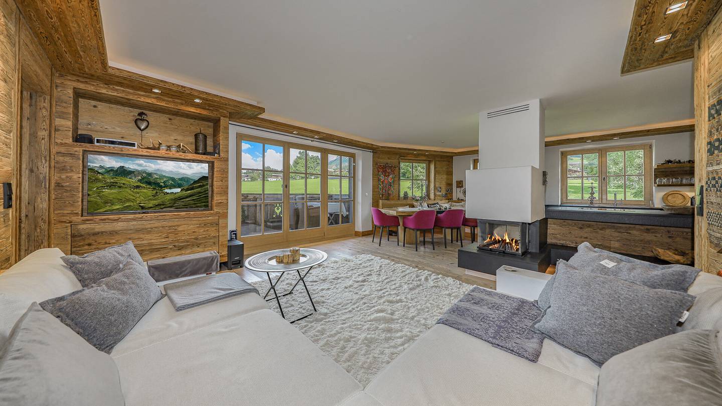 Penthouse with Kaiser view and spacious terraces