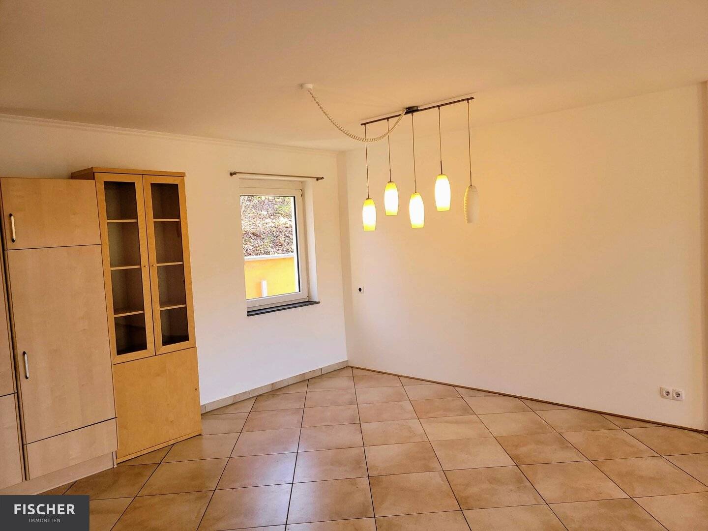 4-Zimmer-Gartenwohnung mit Berg- u. Stadtblick