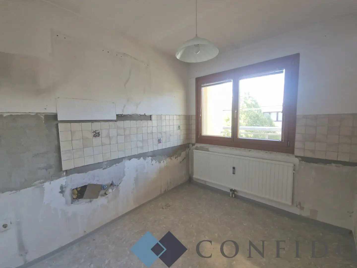 Charming 3-room apartment with loggia and west balcony in 1230 Vienna – in need of renovation!