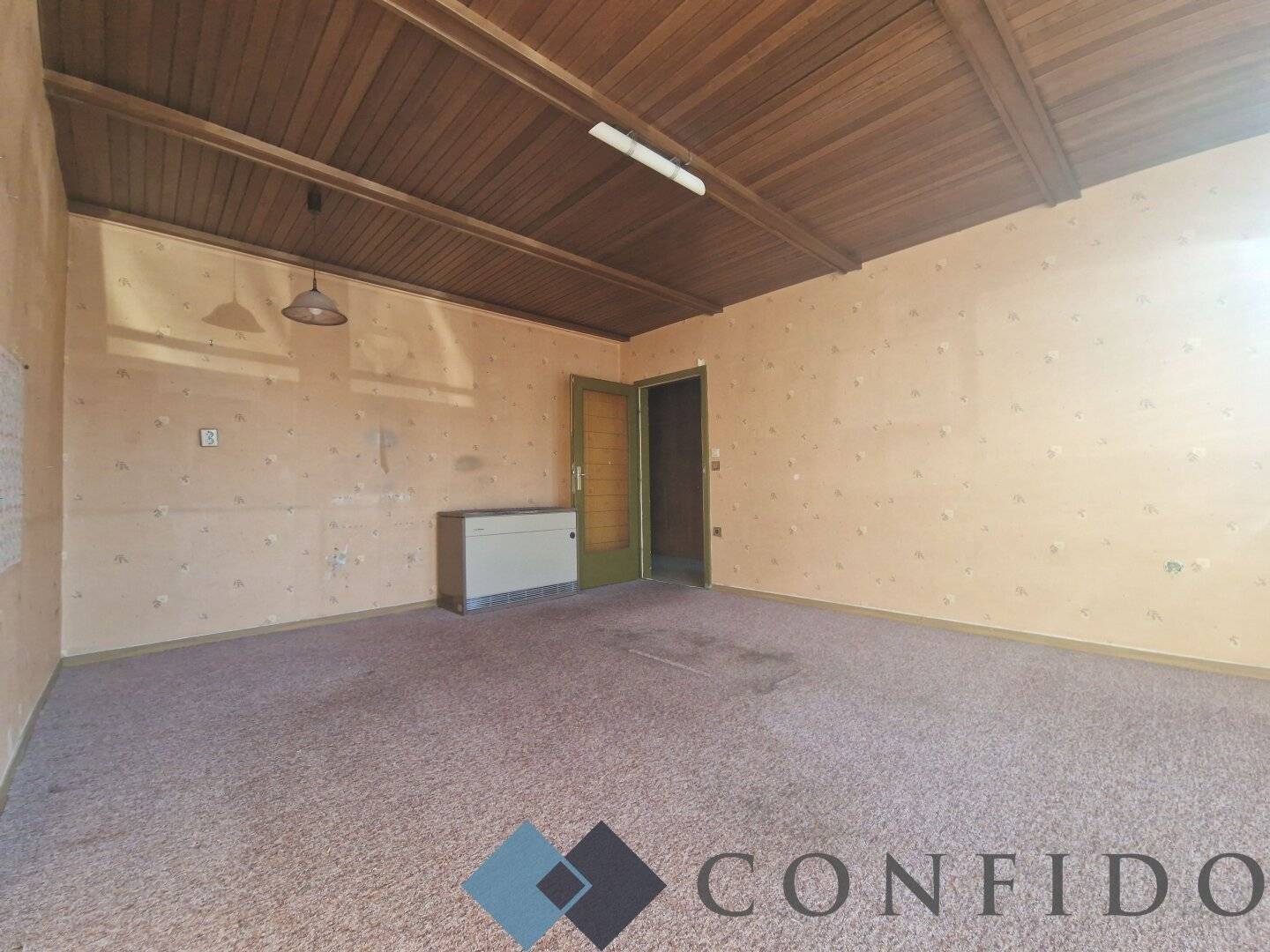 Renovation highlight: 1-room apartment with loggia and U-Bahn proximity in 1200 Vienna
