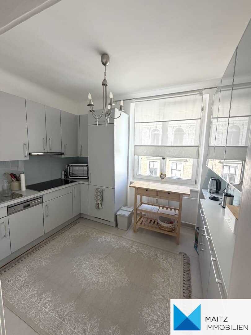 Charming 3-room apartment in a prime location of Vienna city center – only 2 minutes to the State Opera