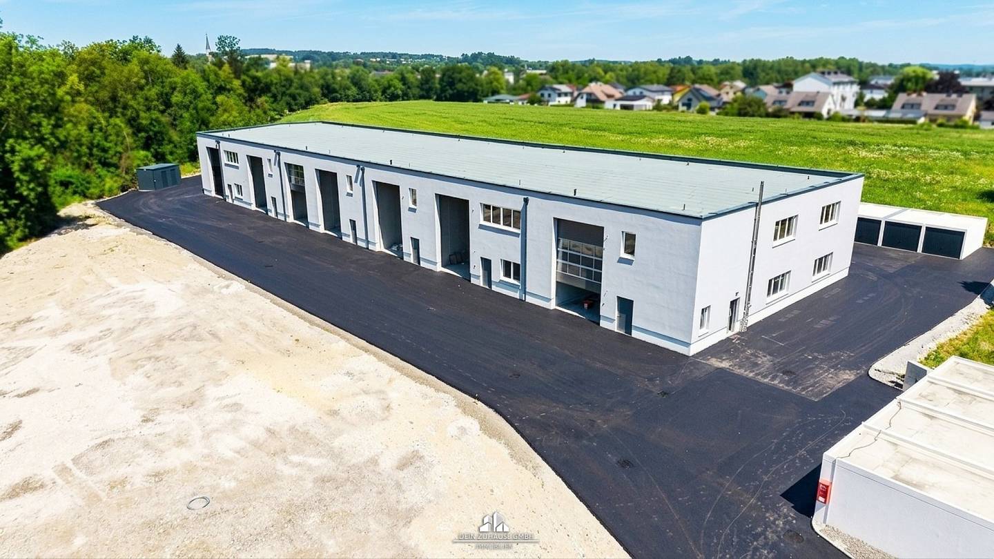 DEIN ZUHAUSE presents: Commercial warehouse for rent Top 2c