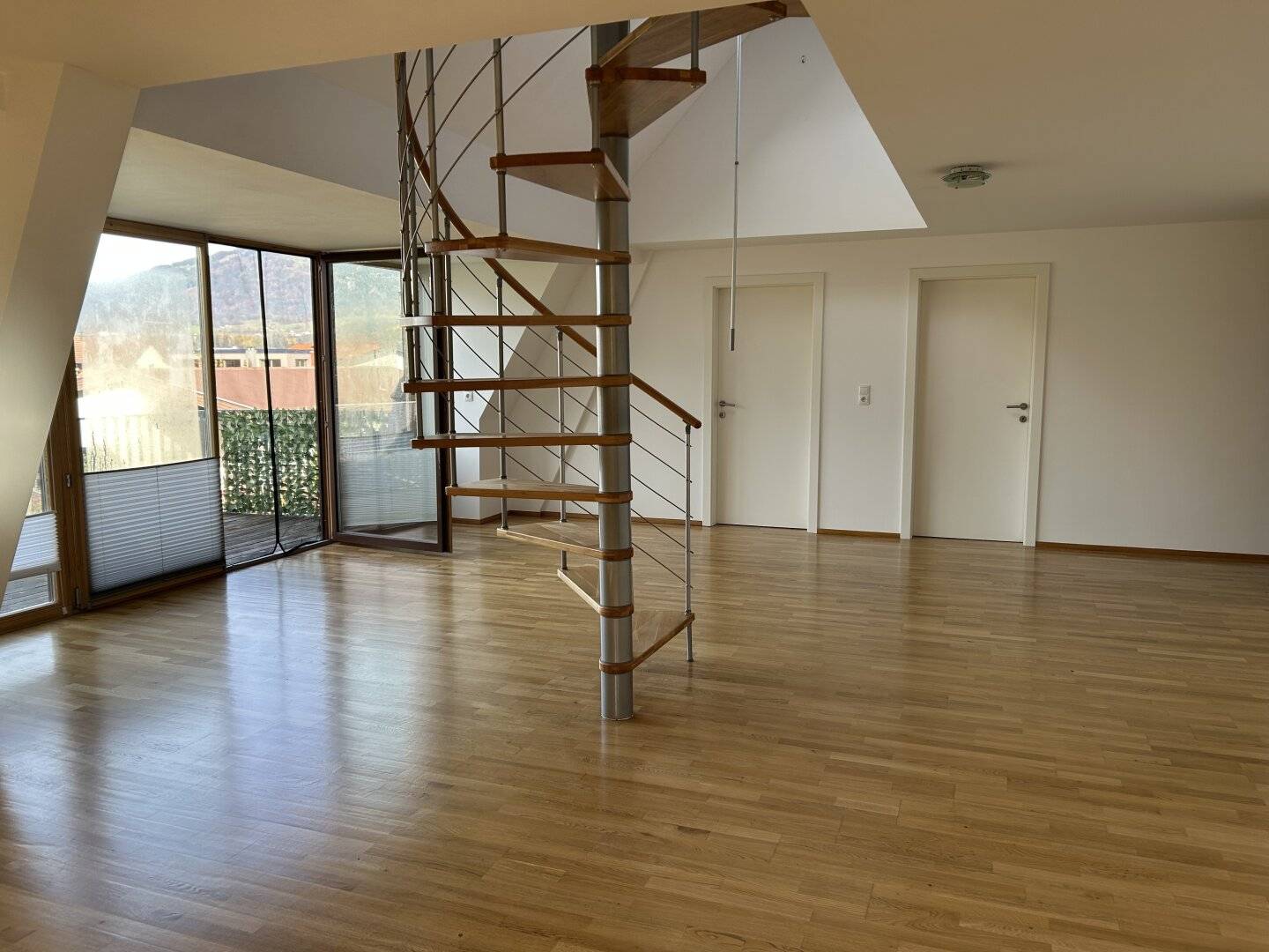 Großzügige 3-Zi-Wohnung in Nenzing in historischem Gebäude